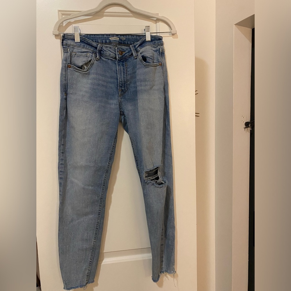Old Navy Rockstar distressed jeans